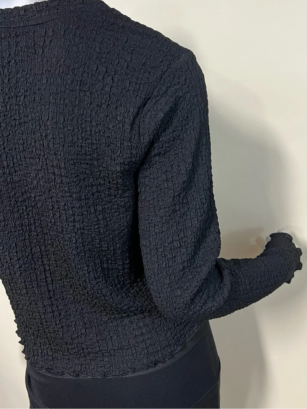 A New Day Women’s Small Textured Long Sleeve Crinkle Blouse Crew Neck Top Black